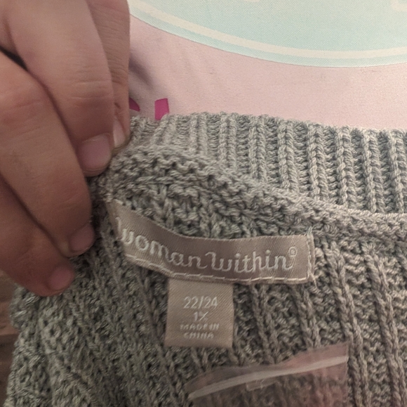 Long sleeve tunic sweater with buttons - Picture 4 of 4